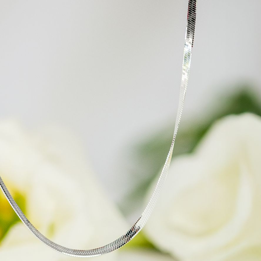 Uber Thin Herringbone Bracelet