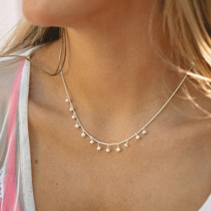 Dangle Pearl Necklace