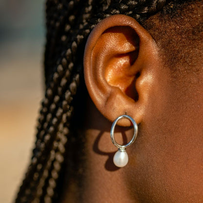 Oh! So Pearl Stud Earrings