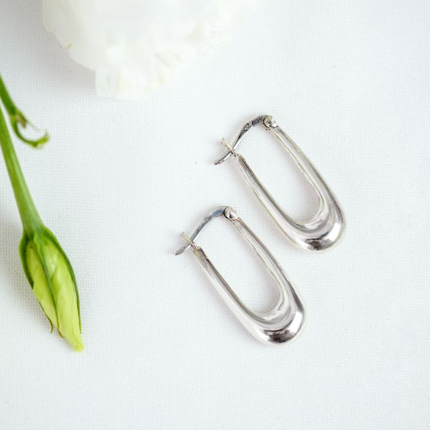 Long Horseshoe Hoop