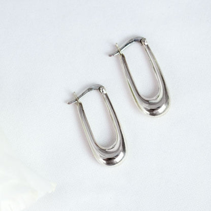 Long Horseshoe Hoop