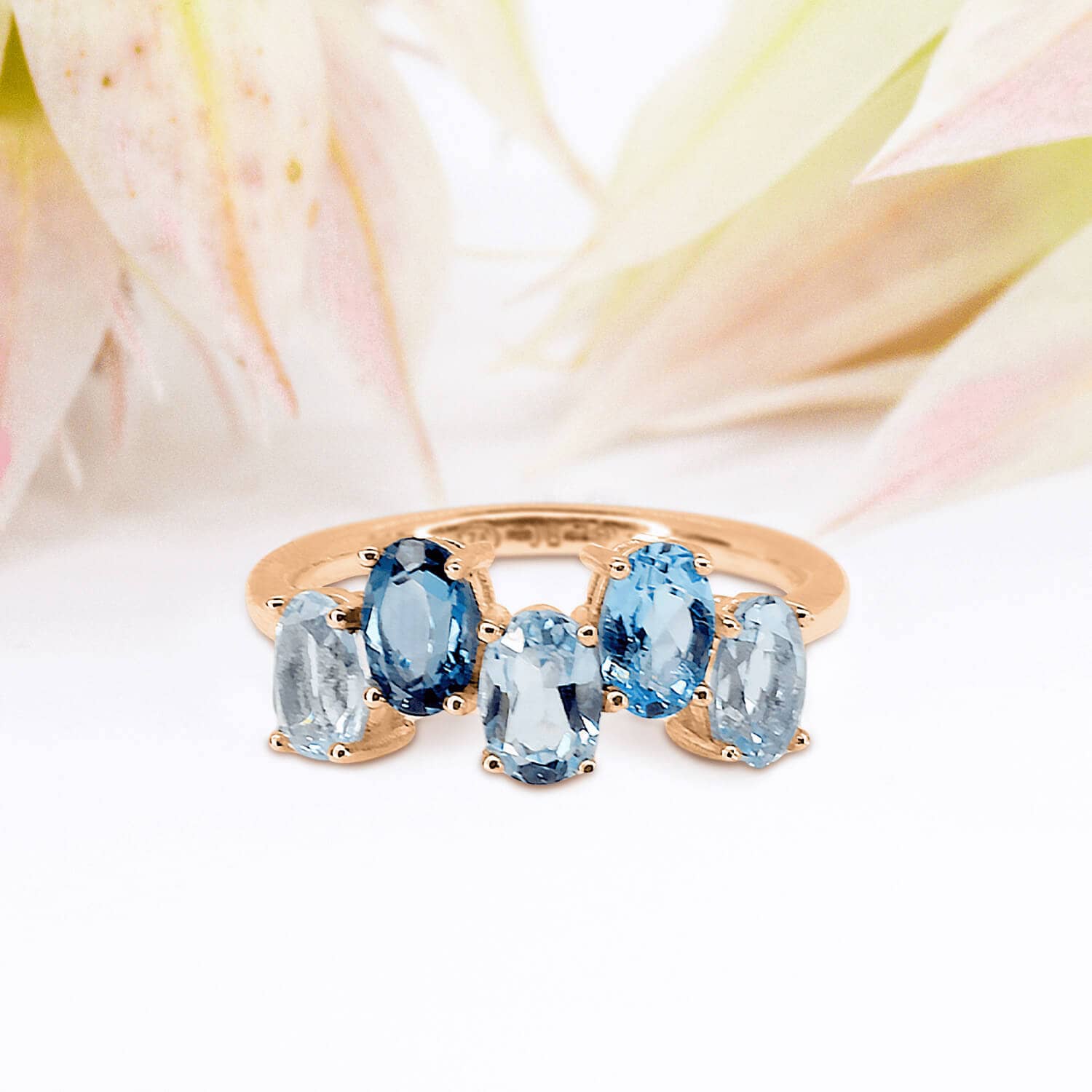 Madam Messy Ring – Janine Binneman