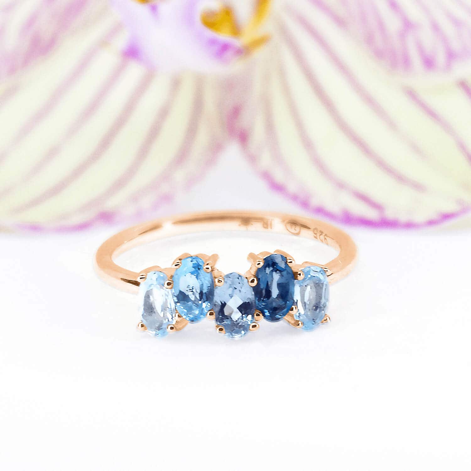 Miss Messy Ring – Janine Binneman