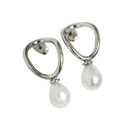 Oh! So Pearl Stud Earrings