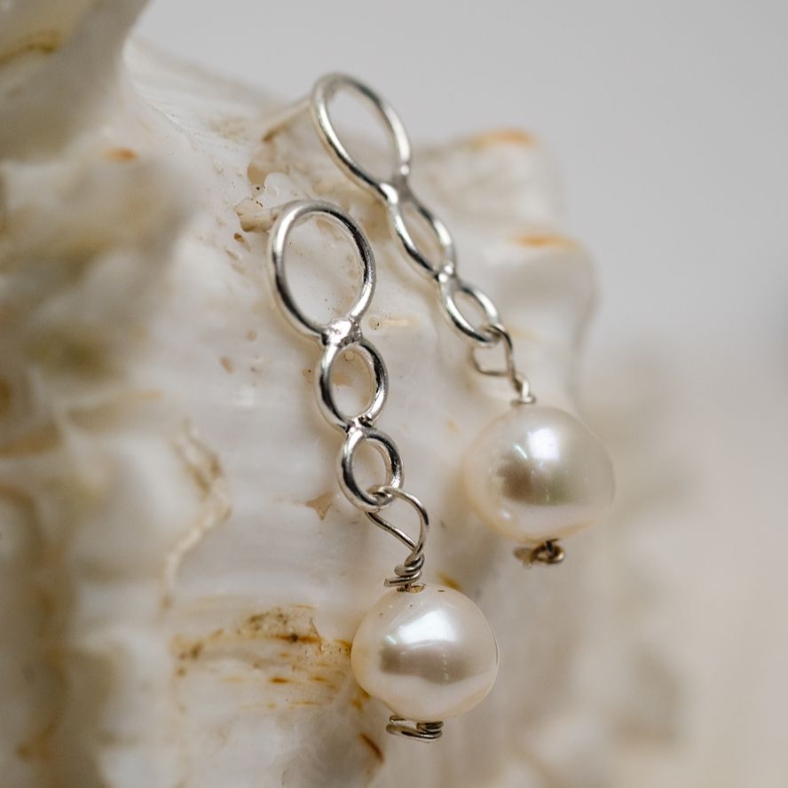 Pearl Earring