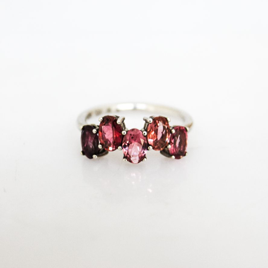 Madam Messy Ring