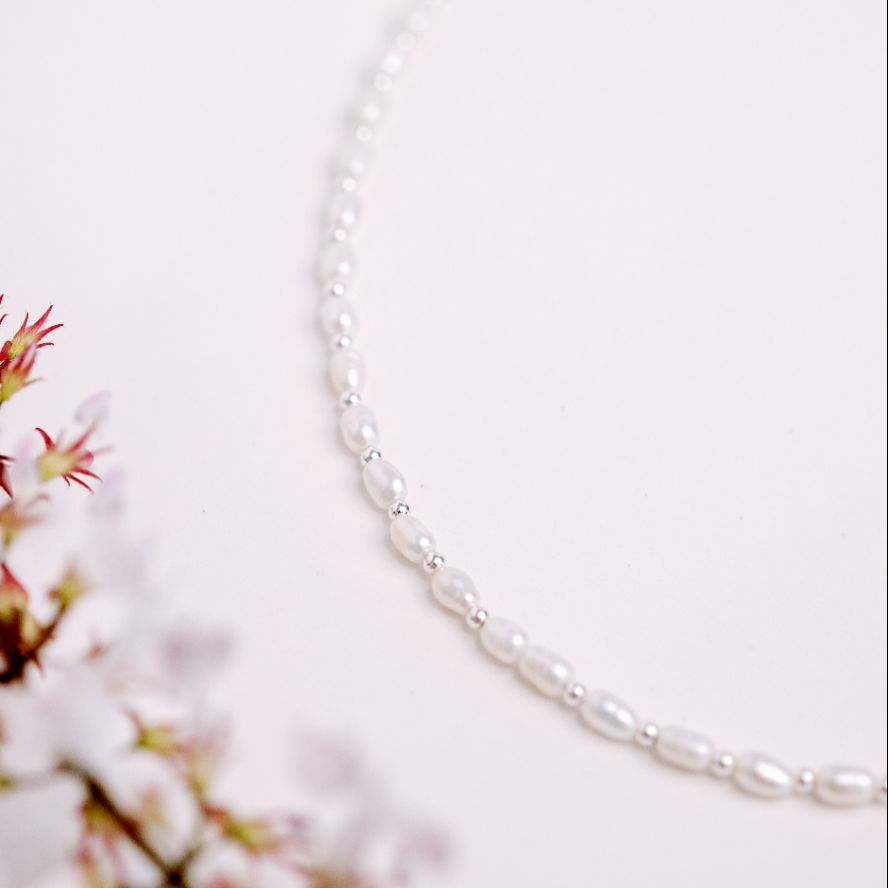 Oval Pearl and Silver Necklace