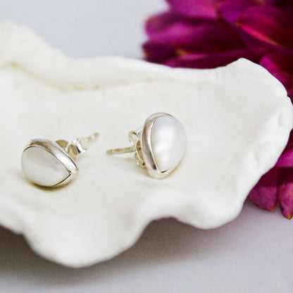 Pear Shape Pearl Stud