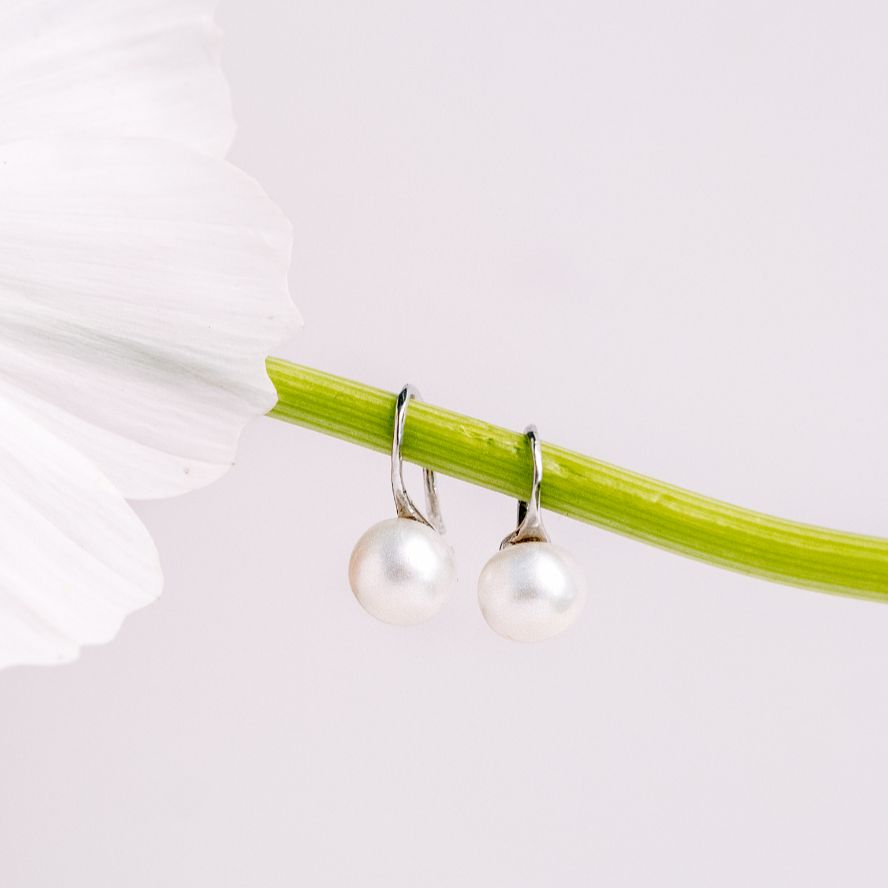 Pearly Drop Earring