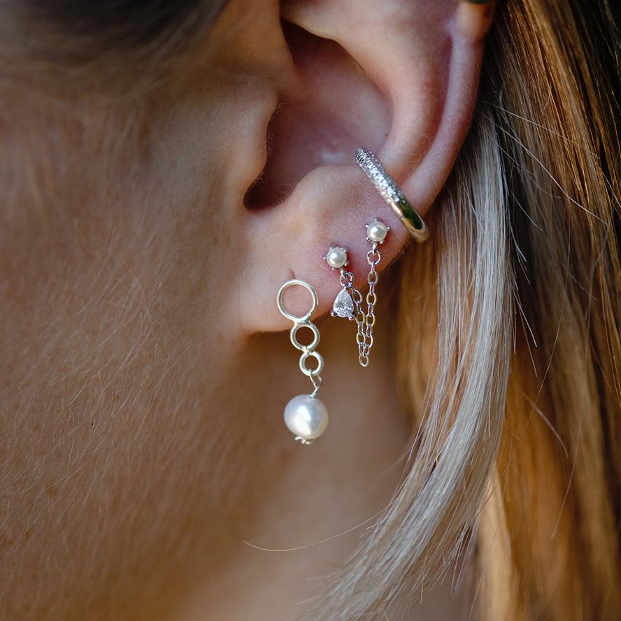 Pearl Earring
