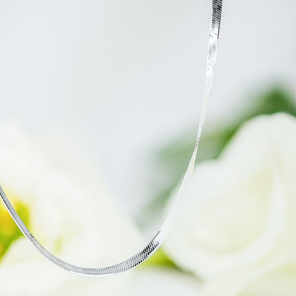 Uber Thin Herringbone Necklace