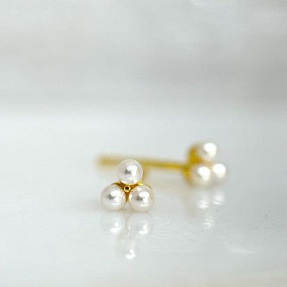 Triple Pearl Stud